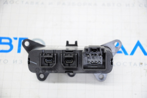 Usb Media Hub Jeep Grand Cherokee WK2 14-15