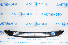 Central grille of the front bumper Toyota Rav4 16-18 rest