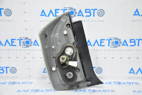 Right headlight Toyota Prius 30 10-11 prerest, glass is coming off