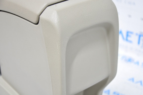 Central console armrest and cup holders Ford Fiesta 11-19 gray, scratches, worn