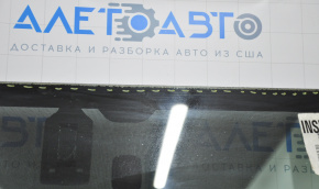 Ford Fiesta 11-19 windshield chip, air on edge