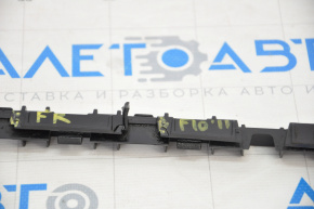 Fastening of the right threshold BMW 5 F10 11-16 front, breakage of the fastening