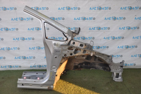 Front right quarter Toyota Prius 30 10-15 silver