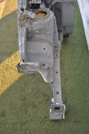 Front right quarter Toyota Prius 30 10-15 silver