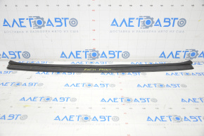 Front hood seal BMW 5 F10 11-16