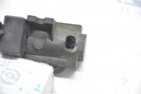 Solenoid valve Infiniti QX30 17-