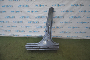 The central left body pillar of Ford Ecosport 18-22 is sawn off, butt