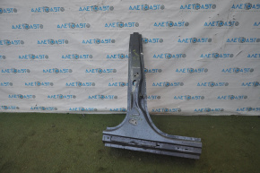 The central right body pillar of Ford Ecosport 18-22 is sawn off, dents