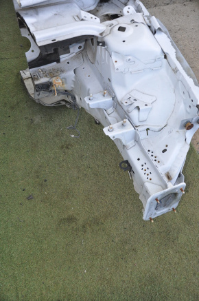 Front left quarter Ford Fusion mk5 13-20 white, with central pillar, dented