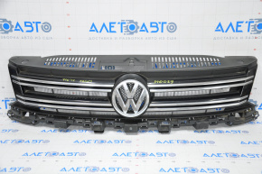 Radiator grill assembly VW Tiguan 12-18 rest with badge