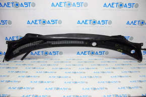 Windscreen wiper grille plastic Hyundai Sonata 15-19 broken fasteners