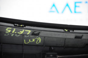 Windscreen wiper grille plastic Hyundai Sonata 15-19 broken fasteners