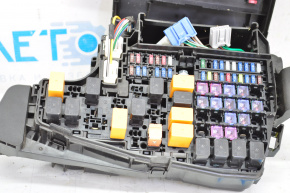 Mazda CX-9 16-23 2.5 fwd underhood fuse box with cover