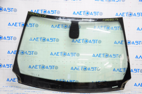Jeep Compass 17-21 Heated Windshield with Humidity Sensor