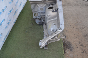 Front left quarter of Toyota Highlander 2007, without nose, dented