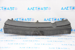 Kia Sorento 10-15 trunk opening trim black, rubbed
