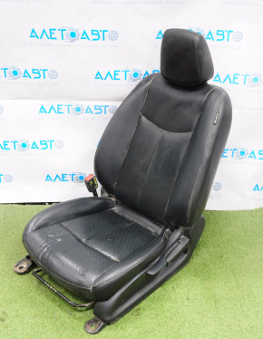 Driver's seat Nissan Leaf 13-13 without airbag, mechanical, heated, leather black, dented
