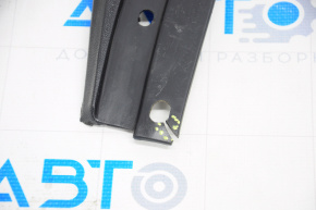 Mudguard rear right VW Atlas 18-23 broken fastener, scratches