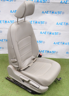 Passenger seat VW Passat b8 16-19 USA without airbag, manual, leather gray