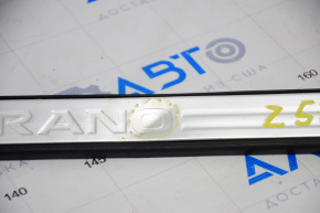 Door sill trim outer front left Nissan Murano z52 15-24 chrome, dent