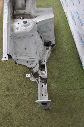 Front quarter right VW Atlas 18-23 white LC9A