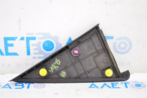 Door plug triangle inner rear right Kia Sorento 10-15
