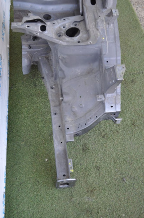 Front left quarter Kia Sorento 10-15 graphite IM