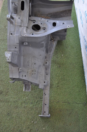 Front right quarter Kia Sorento 10-15 graphite IM