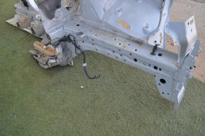 Front left quarter Nissan Rogue 14-20 silver, with central pillar, dent, bumps