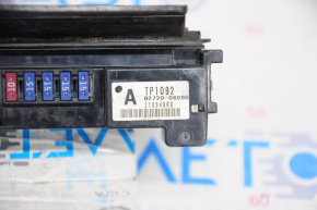 Fuse Box Relay Control Junction Block Toyota Camry v40