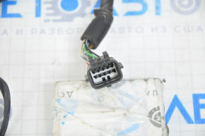 Wiring the tailgate of Jeep Compass 17-25 for the number plate light and rear view camera