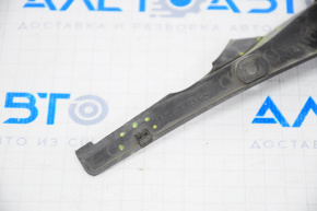 Left wiper grille seal Mazda CX-7 06-12 latch defect
