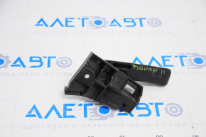 The hood lock release handle of the VW Tiguan 09-18 salon is worn