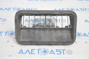 Left ventilation shield Toyota Highlander 08-13 no curtain
