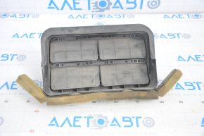 Subaru b9 Tribeca left ventilation shield