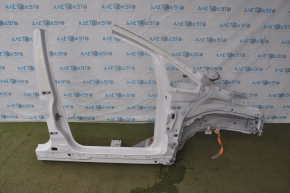 Front right quarter Ford C-max MK2 13-18 white, with central pillar dented
