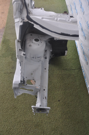 Front right quarter Ford C-max MK2 13-18 white, with central pillar dented