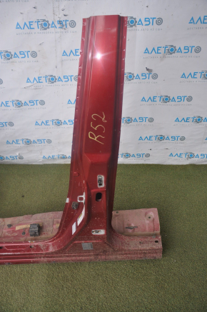 Quarter front left Nissan Pathfinder 13-20 red with central pillar