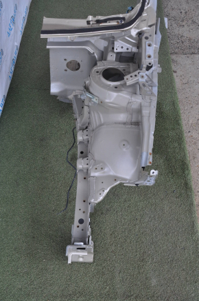 Front left quarter Toyota Prius 30 10-15 gold