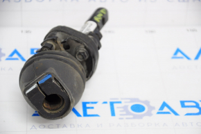 Lower steering universal joint Cadillac CTS 14-rwd