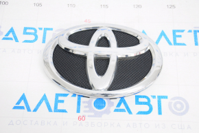 Toyota Camry v55 15-17 usa grille emblem