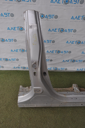 Front right quarter Lexus RX350 RX450h 10-15 silver with central pillar, without side member