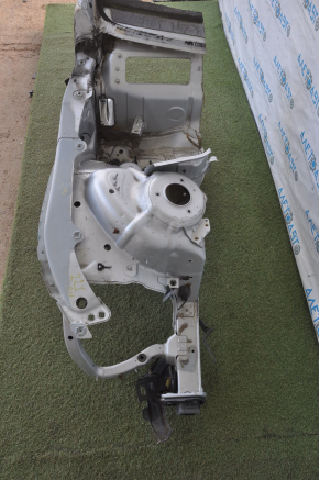 Mercedes W221 Front Right Quarter Silver Tick