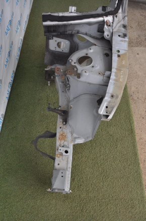 Front left quarter Nissan Murano z50 03-07 silver dented