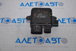 Nissan Leaf 11-17 Cooling Fan Computer Dented