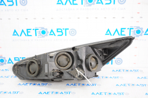 Headlight front right bare Ford Focus mk3 15-18 rest, halogen, light, broken mount, water damage
