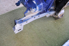 Front right quarter Toyota Prius 30 10-15 blue with central pillar