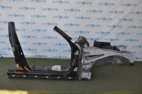Mercedes W211 black front right quarter with central pillar