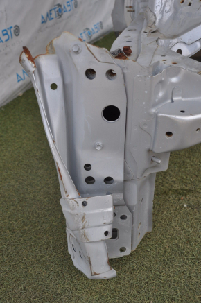 Front left quarter Toyota Prius 50 16-22 silver with central pillar, butt, dented