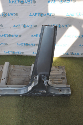 Front quarter left Toyota Avalon 05-10 blue with central pillar